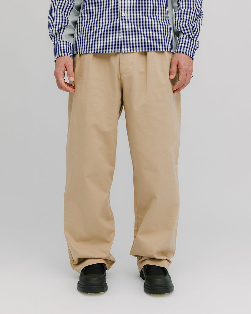 PLEAT CREAM CHINO