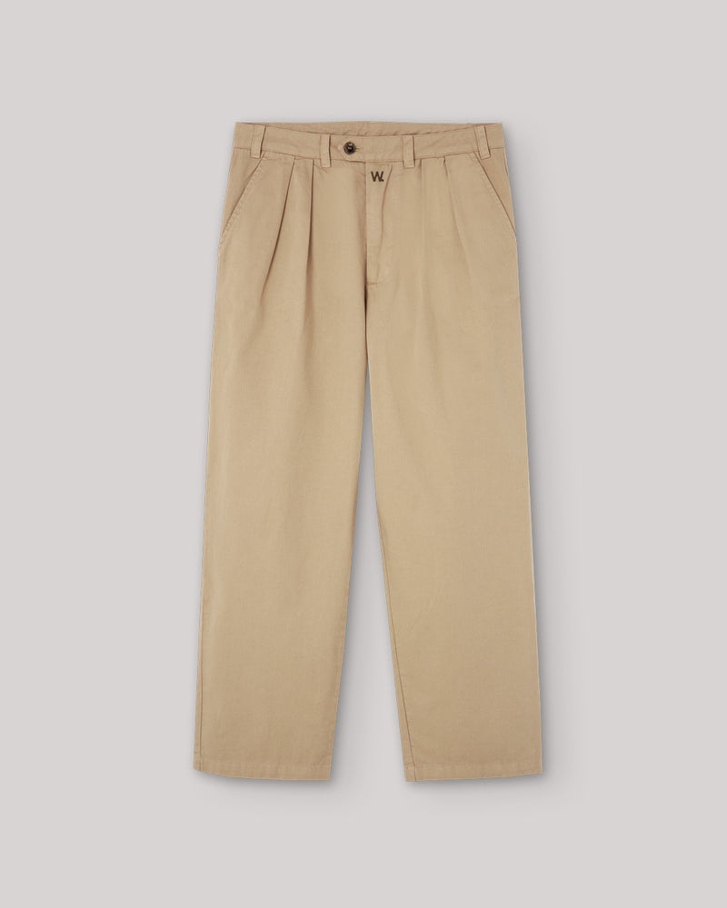 PLEAT CREAM CHINO