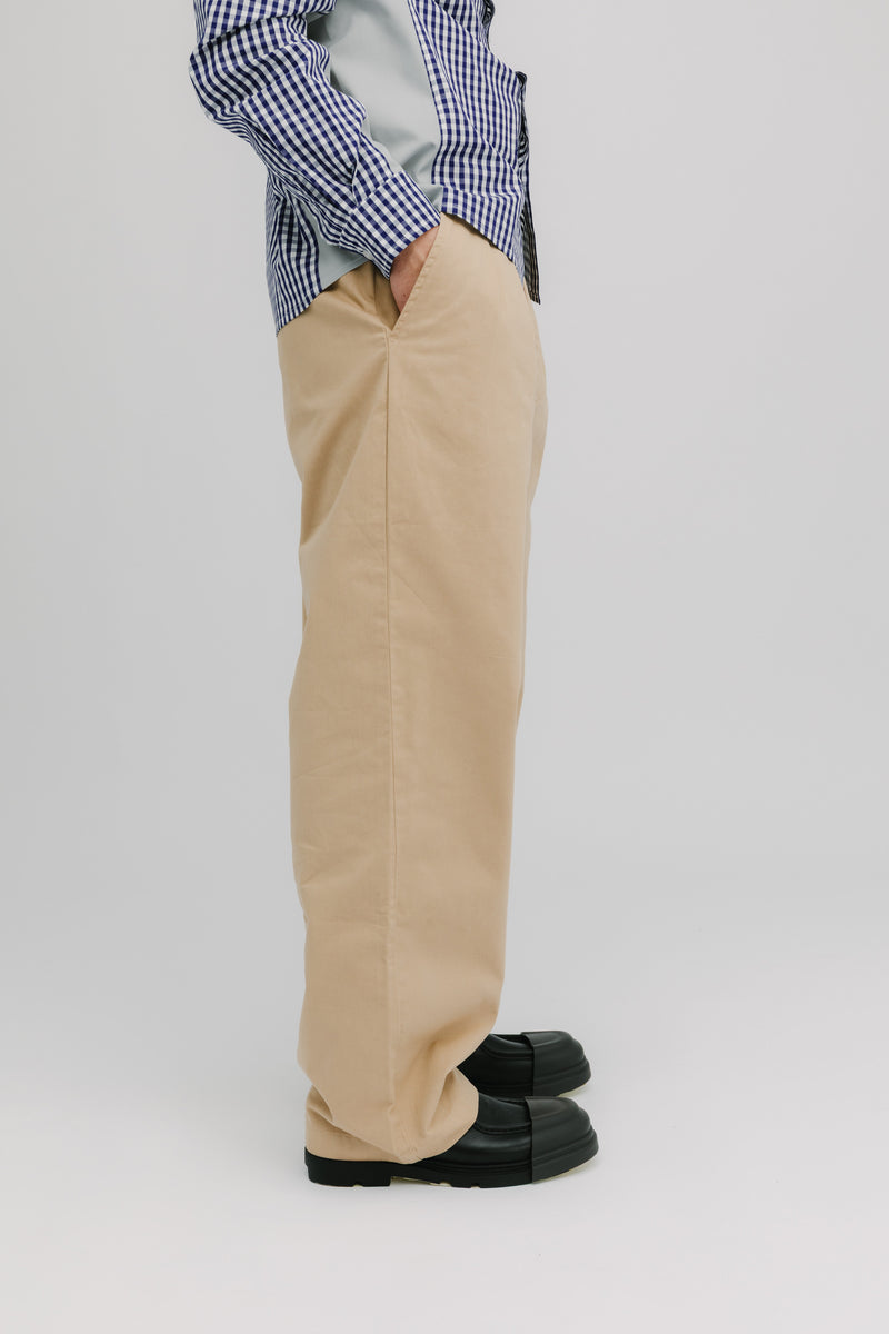 PLEAT CREAM CHINO