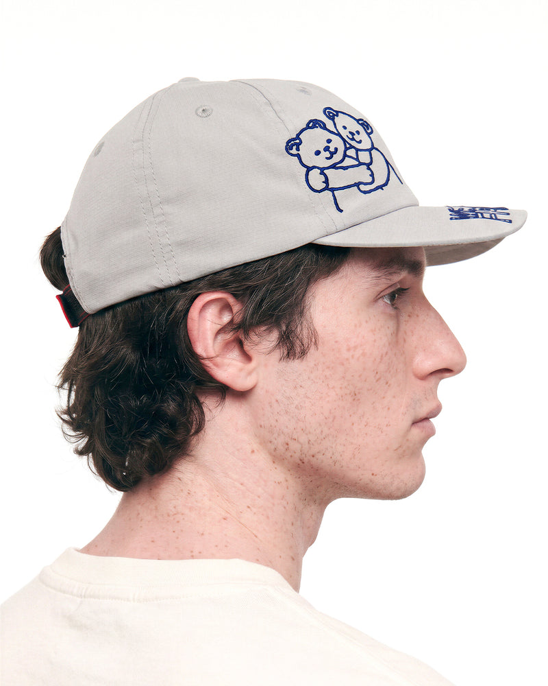 HUGS HAT